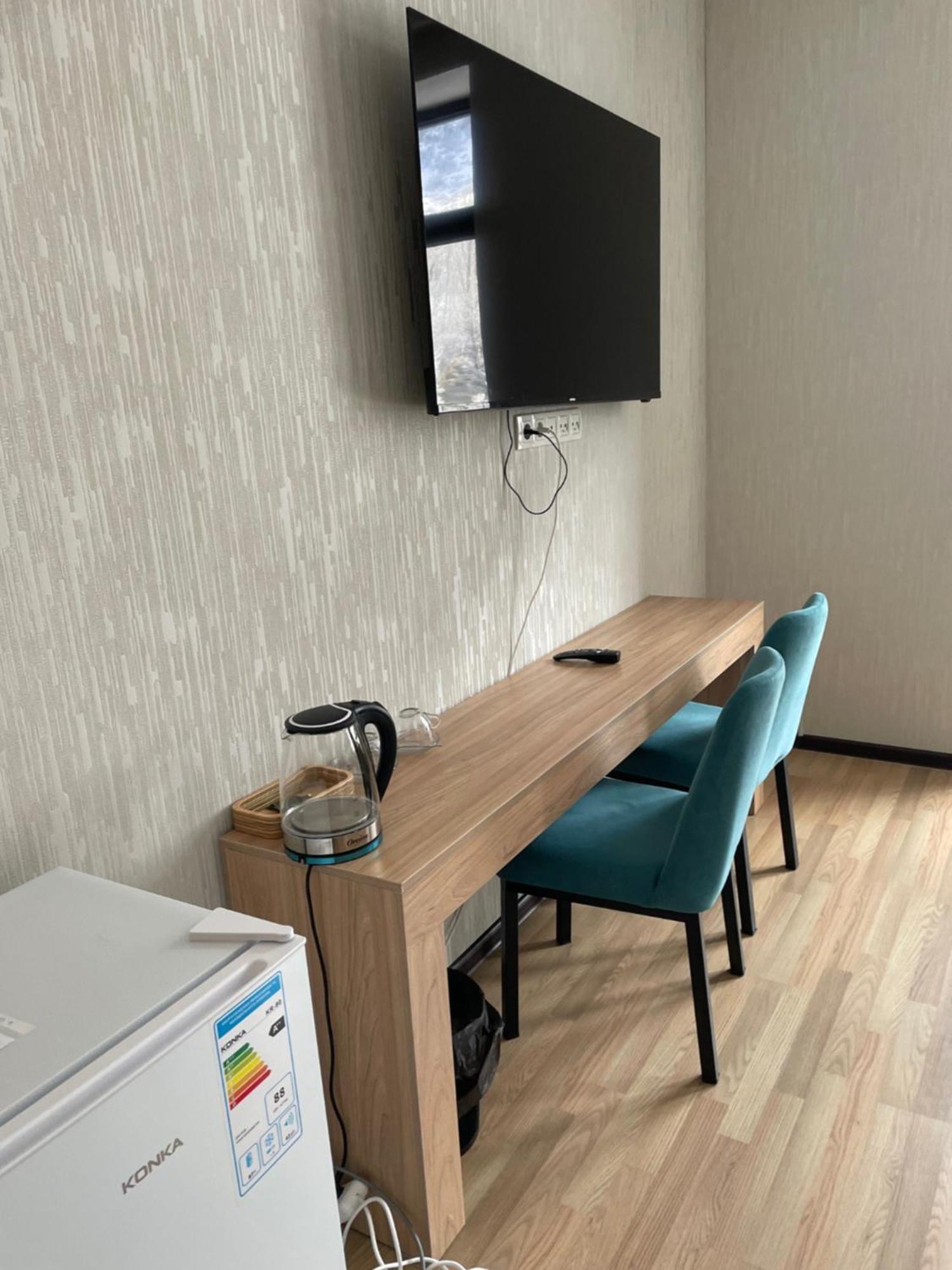 Issyk Ata Retreat Hotel Gorno-Serafimovka Екстериор снимка